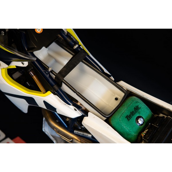 Under Seat Storage - Husqvarna 701 Enduro ALL - Rade/Garage